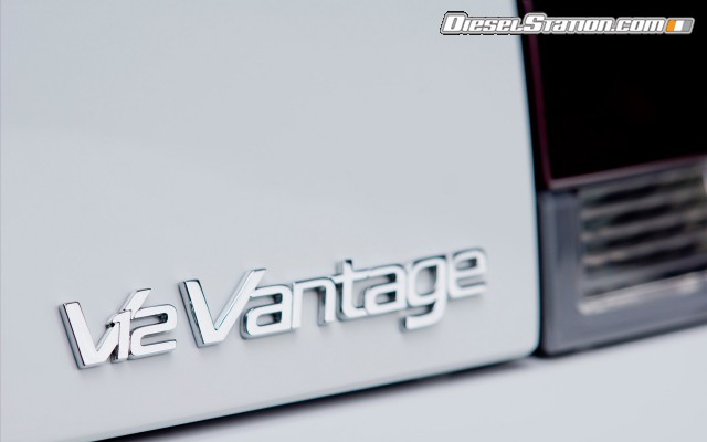 Aston Martin V12 Vantage Roadster 2013 Widescreen Picture #4 Aston Martin V12 Vantage Roadster 2013 Widescreen Picture #4